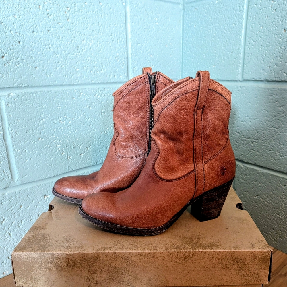 Frye Women's Taylor Short Boots